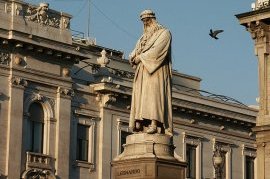Обзорная экскурсия по Милану на русском языке, фото, Пьяцца делла Скала, Памятник Леонардо да Винчи, Милан, Италия